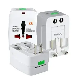Adaptador Universal de Tomadas - presente para quem viaja muito